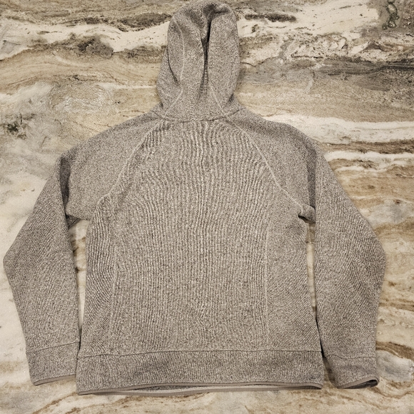 The North Face Gray‎ Geometric Sweatshirt - Picture 8 of 10